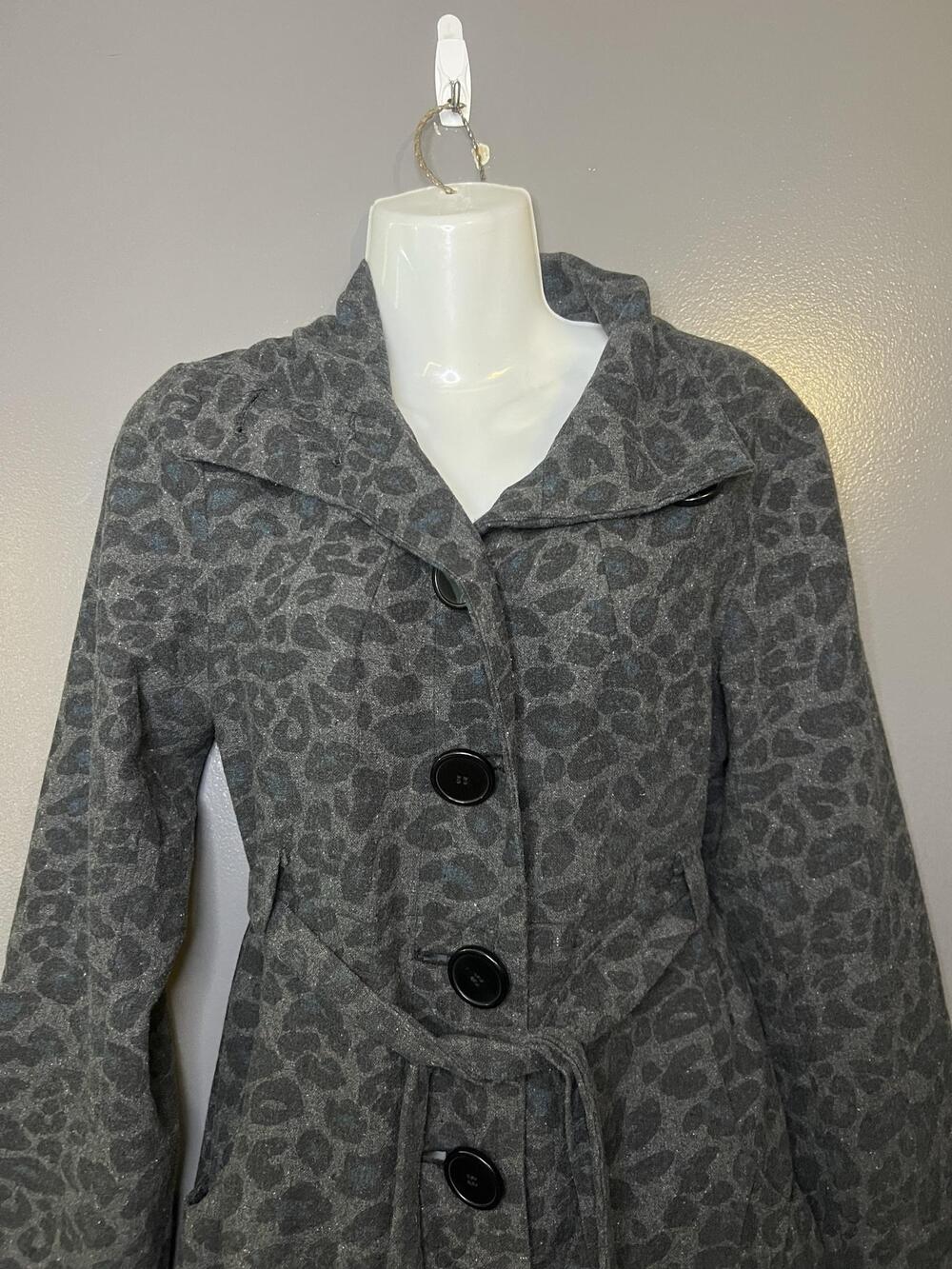 Kensie Coat Womens Medium Gray Leopard Print Belted Button Front Lined Overcoat
